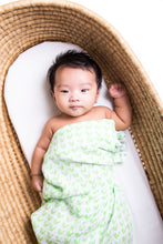 ORGANIC SWADDLE - GRASS