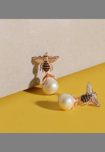 Baroque Pearl Honey Bee Drop Earrings Gold