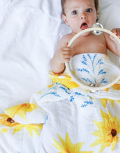 ORGANIC SWADDLE SET - GLOWING GARDEN (Sunflower + Blue Butterfly)